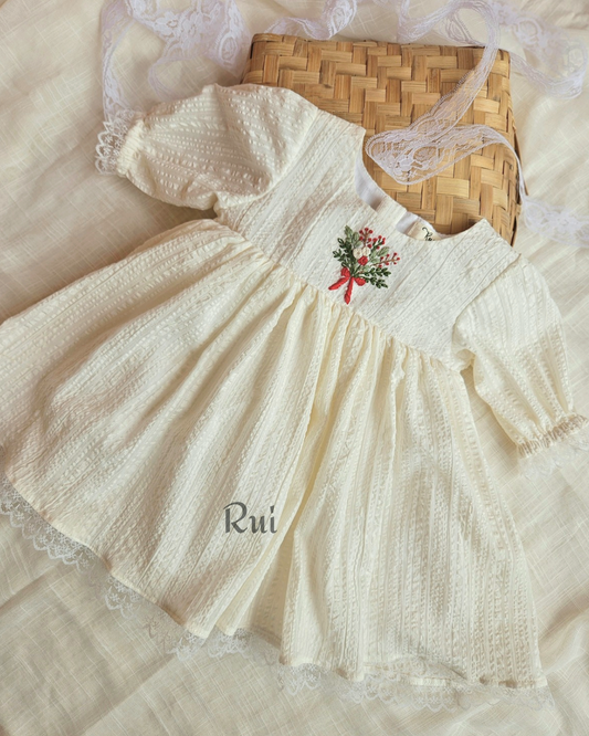 Ivory hand-embroidered Christmas dress for baby girls with lace hem – Rui.cares